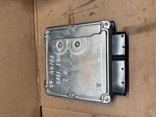 bontott AUDI A4 B8 Motorvezérlő