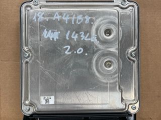 bontott AUDI A4 B8 Motorvezérlő