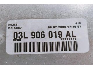 bontott AUDI A4 B8 Motorvezérlő