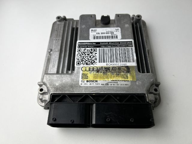 bontott AUDI A4 B8 Motorvezérlő