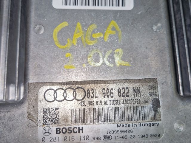 bontott AUDI A4 B8 Motorvezérlő