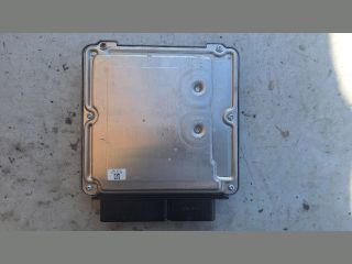 bontott AUDI A4 B8 Motorvezérlő