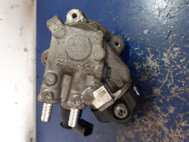 bontott AUDI A4 B8 Nagynyomású Szivattyú