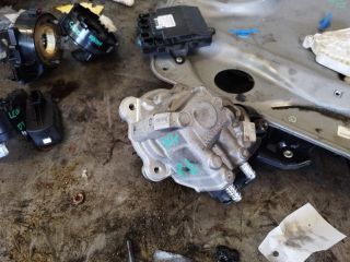 bontott AUDI A4 B8 Nagynyomású Szivattyú