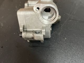 bontott AUDI A4 B8 Olajszivattyú