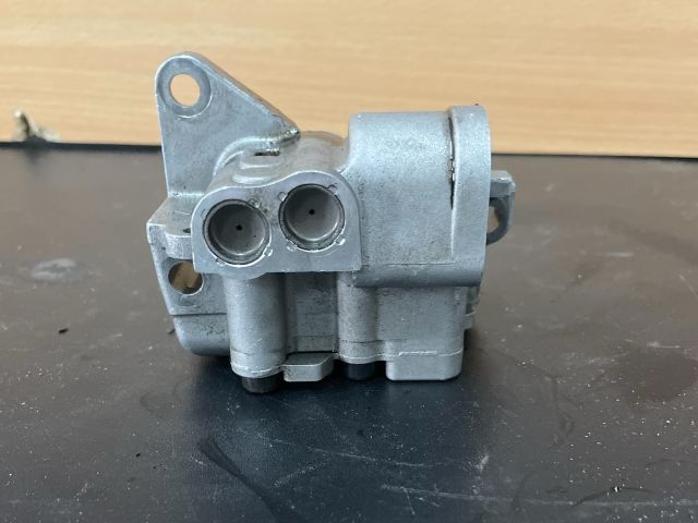 bontott AUDI A4 B8 Olajszivattyú