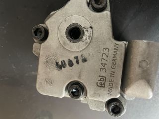 bontott AUDI A4 B8 Olajszivattyú