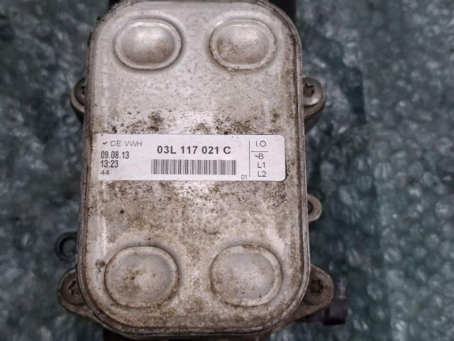 bontott AUDI A4 B8 Olajszűrő Ház