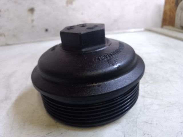 bontott AUDI A4 B8 Olajszűrő Kupak