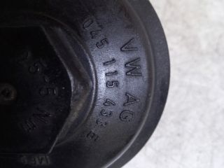 bontott AUDI A4 B8 Olajszűrő Kupak