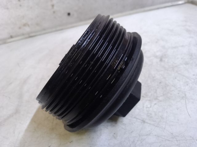 bontott AUDI A4 B8 Olajszűrő Kupak