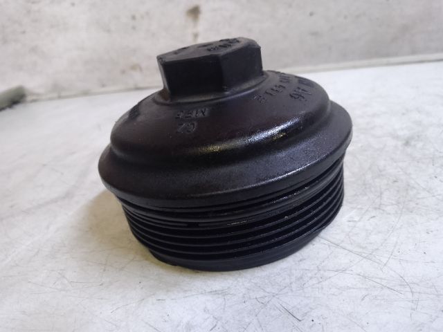 bontott AUDI A4 B8 Olajszűrő Kupak