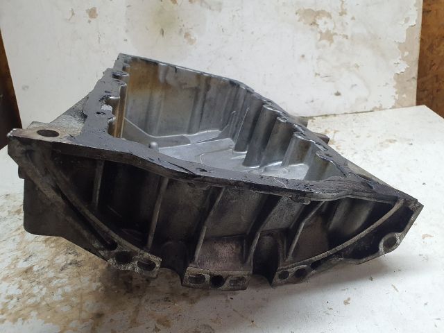 bontott AUDI A4 B8 Olajteknő