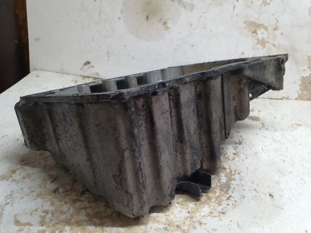 bontott AUDI A4 B8 Olajteknő