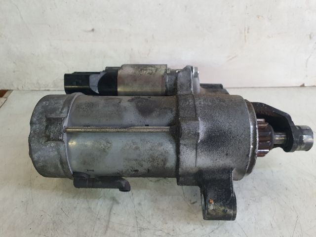 bontott AUDI A4 B8 Önindító