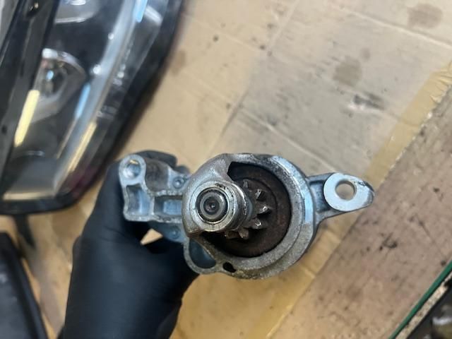 bontott AUDI A4 B8 Önindító