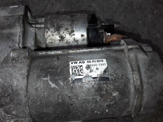 bontott AUDI A4 B8 Önindító