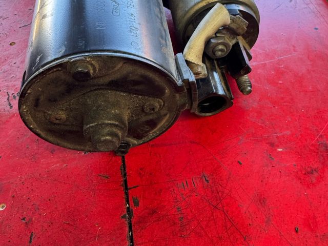 bontott AUDI A4 B8 Önindító