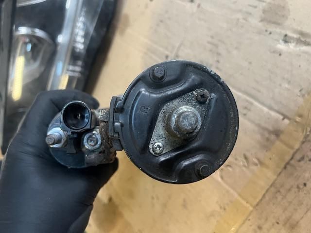 bontott AUDI A4 B8 Önindító