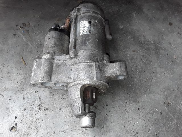 bontott AUDI A4 B8 Önindító