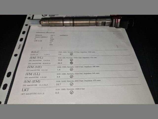 bontott AUDI A4 B8 Porlasztó (1 db)