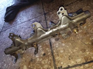 bontott AUDI A4 B8 Porlasztó Sor / Híd