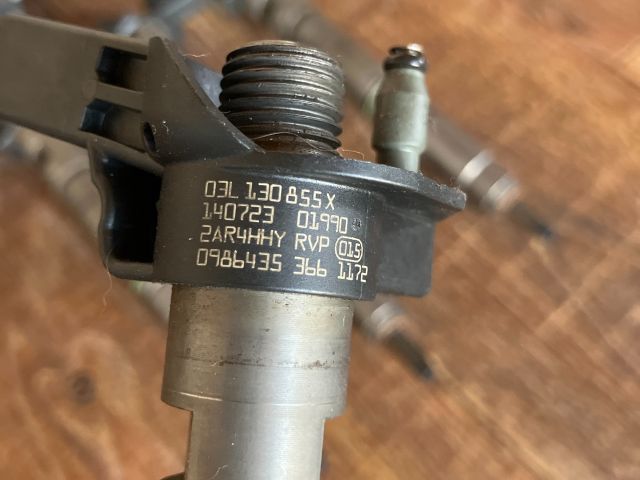 bontott AUDI A4 B8 Porlasztó Sor / Híd