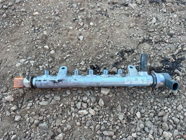 bontott AUDI A4 B8 Porlasztó Sor / Híd