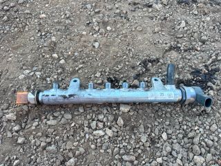 bontott AUDI A4 B8 Porlasztó Sor / Híd