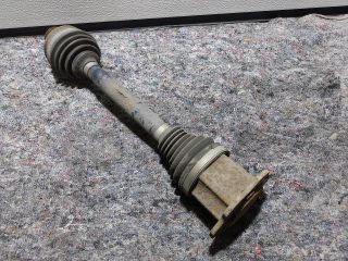 bontott AUDI A4 B8 Bal Féltengely