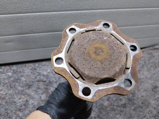 bontott AUDI A4 B8 Bal Féltengely