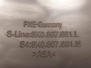 bontott AUDI A4 B8 Bal Ködlámpa Rács