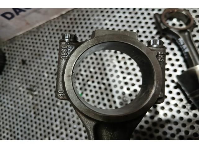 bontott AUDI A4 B8 Dugattyú