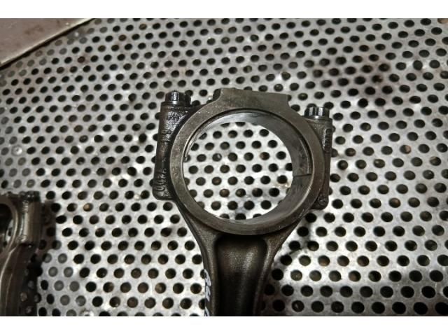 bontott AUDI A4 B8 Dugattyú