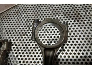 bontott AUDI A4 B8 Dugattyú