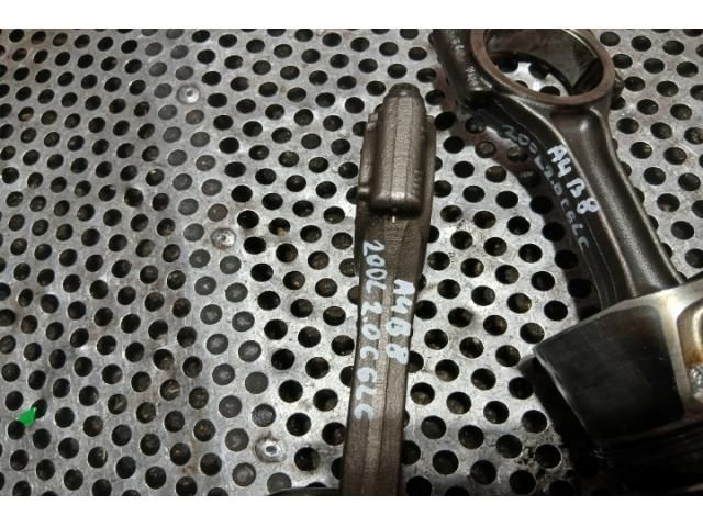 bontott AUDI A4 B8 Dugattyú