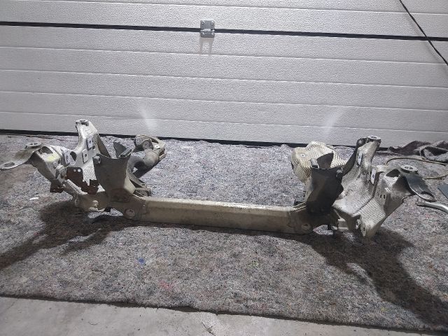 bontott AUDI A4 B8 Első Bölcső