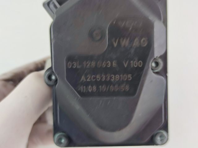 bontott AUDI A4 B8 Fojtószelep (Elektromos)