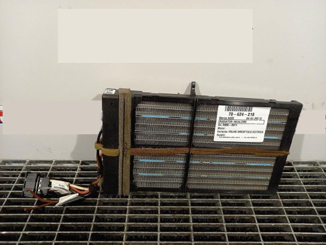 bontott AUDI A4 B8 Fűtőradiátor