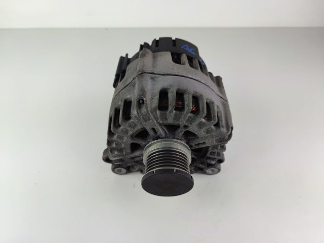 bontott AUDI A4 B8 Generátor