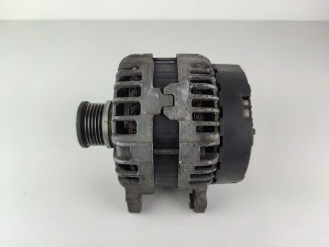 bontott AUDI A4 B8 Generátor