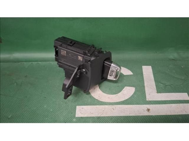 bontott AUDI A4 B8 Gyújtáskapcsoló