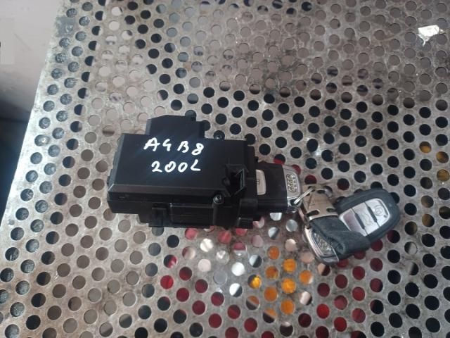 bontott AUDI A4 B8 Gyújtáskapcsoló