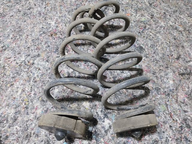 bontott AUDI A4 B8 Hátsó Rugó Pár