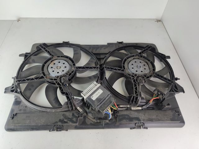 bontott AUDI A4 B8 Hűtőventilátor