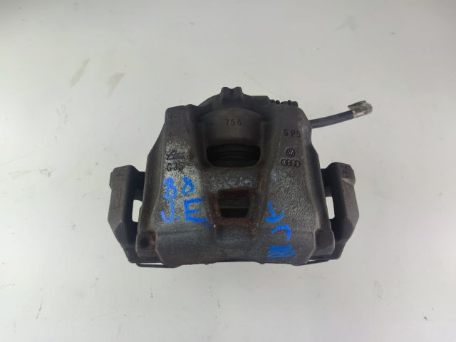 bontott AUDI A4 B8 Jobb első Féknyereg Munkahengerrel