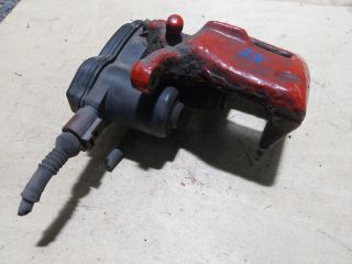 bontott AUDI A4 B8 Jobb hátsó Féknyereg Munkahengerrel