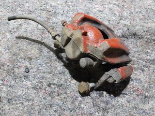 bontott AUDI A4 B8 Jobb hátsó Féknyereg Munkahengerrel