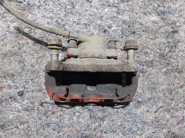 bontott AUDI A4 B8 Jobb hátsó Féknyereg Munkahengerrel