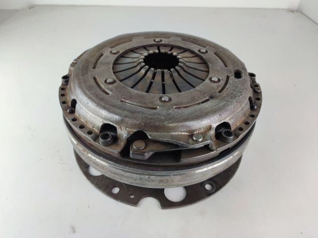 bontott AUDI A4 B8 Kuplung Szett Lendkerékkel
